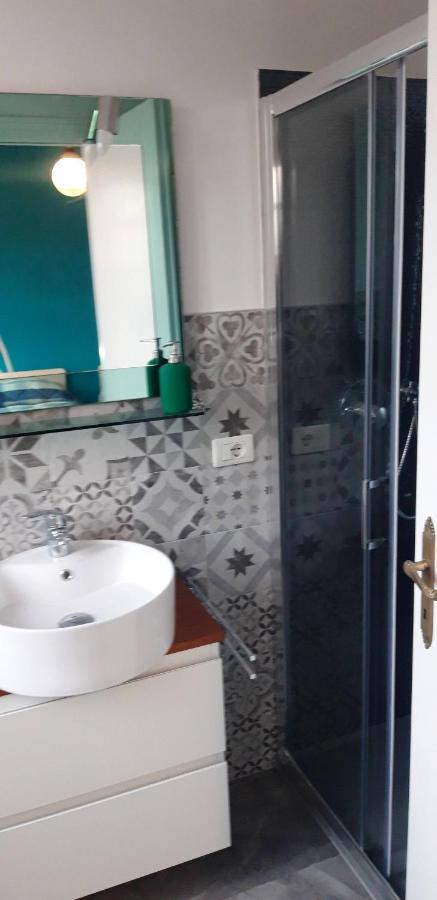 B&B Des Artistes Borzano Ngoại thất bức ảnh