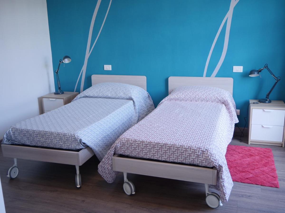 B&B Des Artistes Borzano Ngoại thất bức ảnh