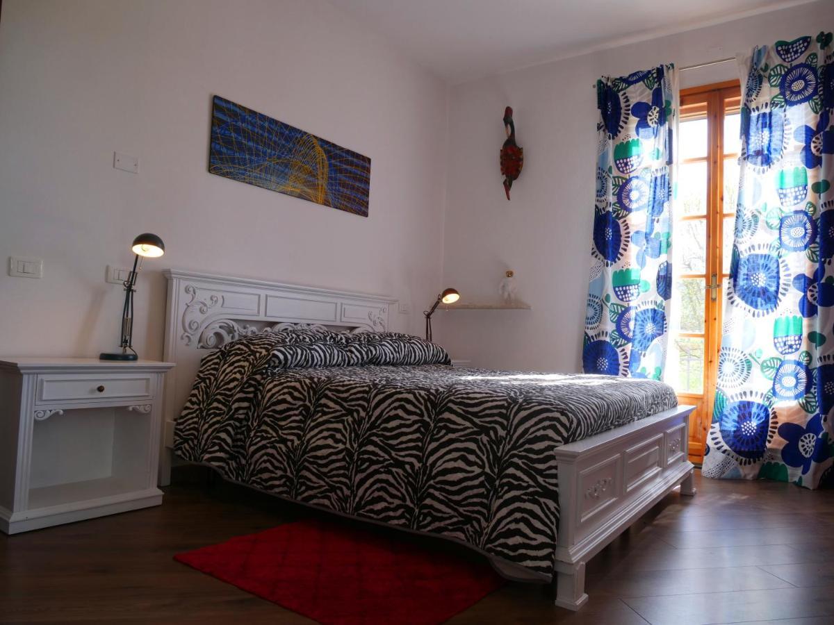 B&B Des Artistes Borzano Ngoại thất bức ảnh