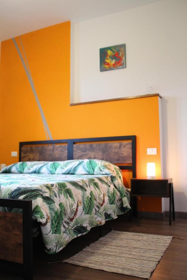 B&B Des Artistes Borzano Ngoại thất bức ảnh